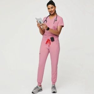 Figs Zamora Jogger Scrub Pants in Chalk Pink Medium Tall